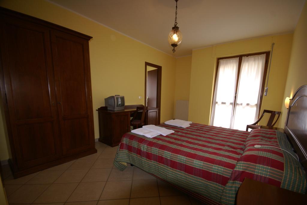 Hotel Londra Acceglio Room photo